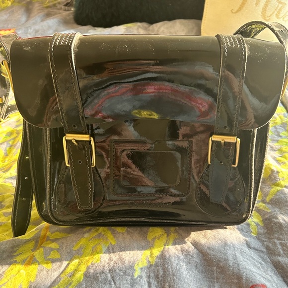 Doc Marten messenger bag. Genuine patent leather, excellent condition - Picture 3 of 5